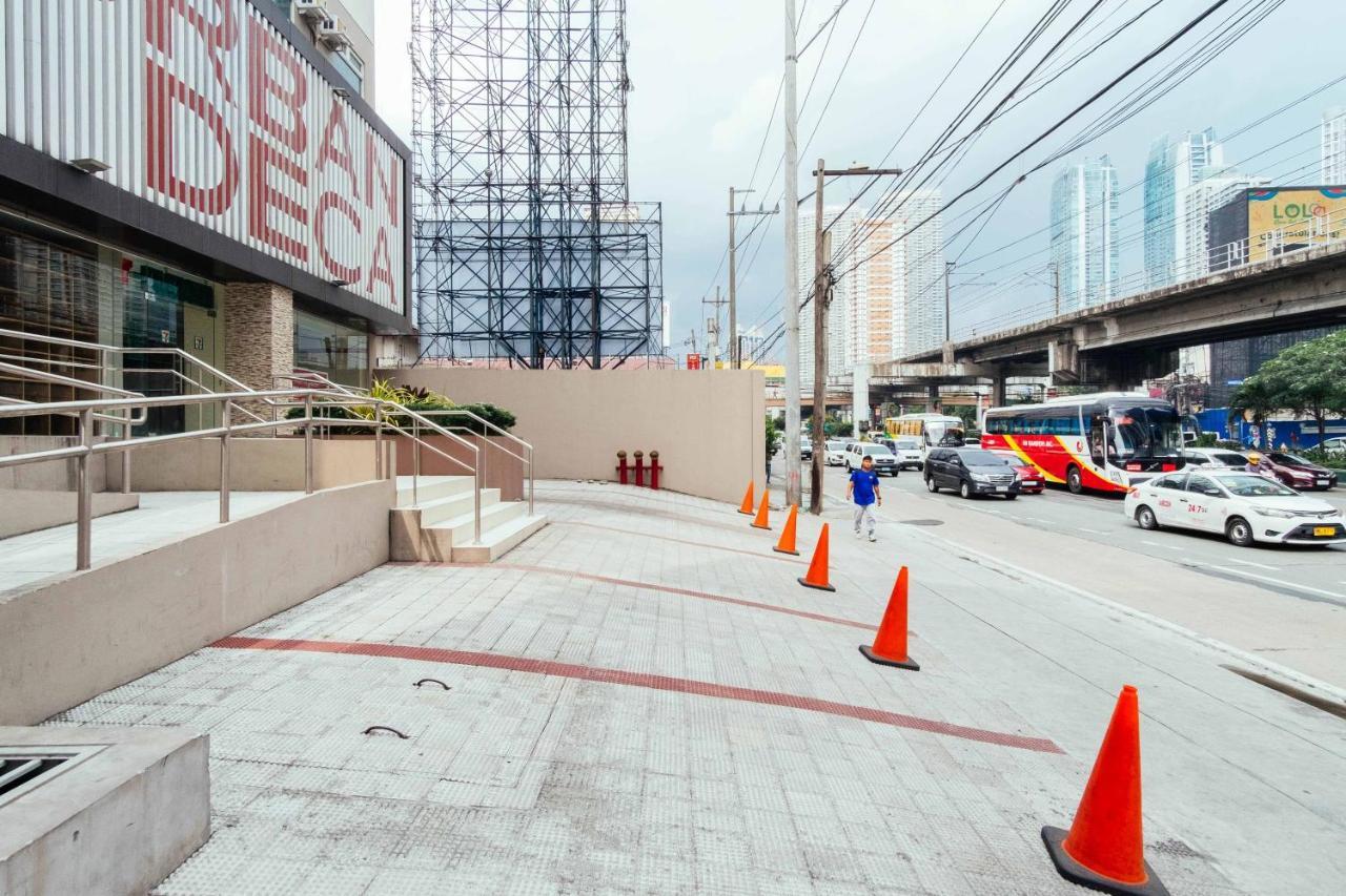 Reddoorz @ Urban Deca Tower Edsa Hotel Mandaluyong Exterior photo